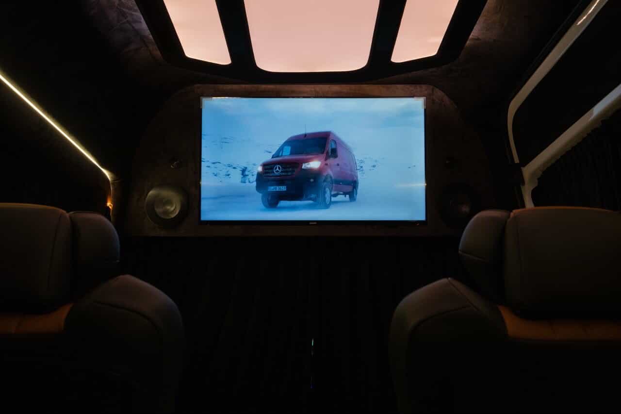 Sprinter cabin screen